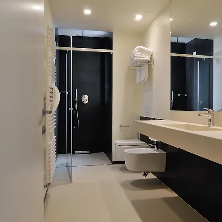 Cristallo Aparthotel 4*